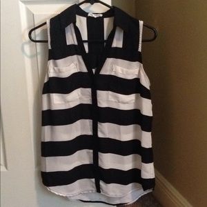 Sleeveless Portofino top